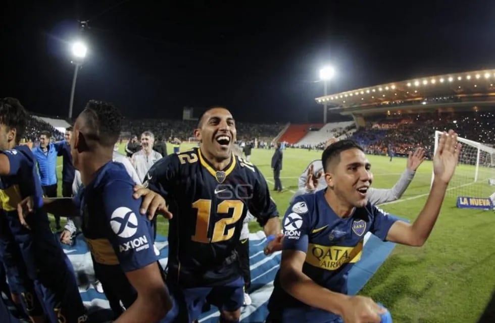 El loco festejo de Wanchope y Bebelo por el Boca campeón en Mendoza.