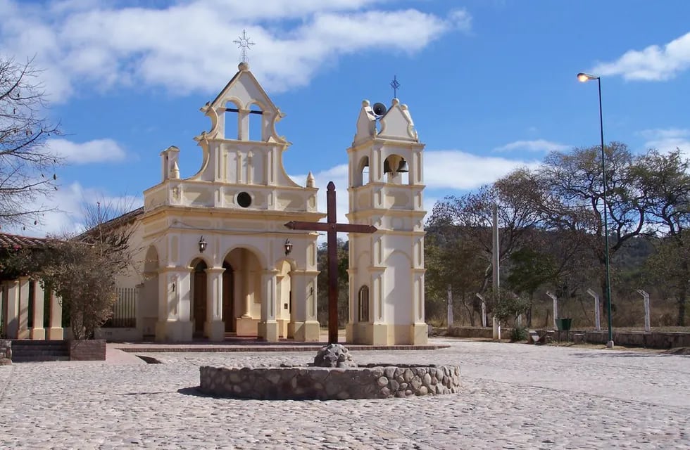 La Iglesia San Bernardo en Coronel Moldes.