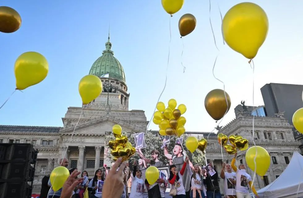 El Congreso aprobó la Ley de oncopediatría y muchas familias festejaron por sus hijos.