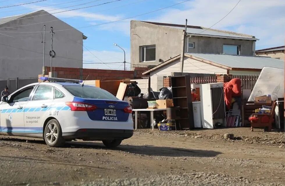 Detuvieron a una mujer de Río Gallegos por intentar recuperar su hogar usurpado.