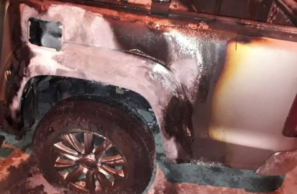 Estado en el que quedó el vehículo tras el incendio