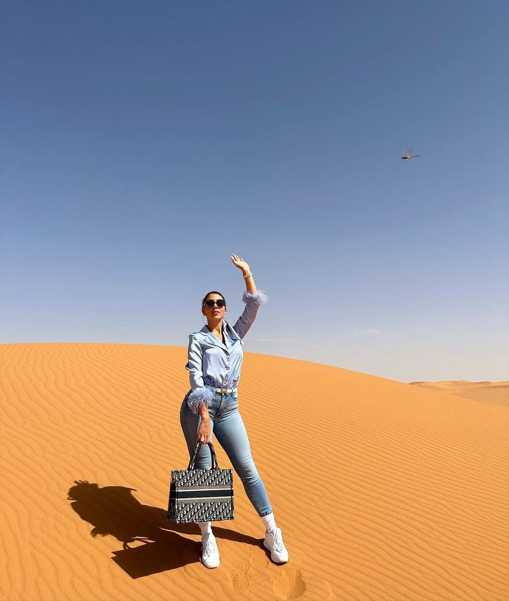 La modelo Georgina Rodríguez "conquistó" el desierto con un look a puro lujo