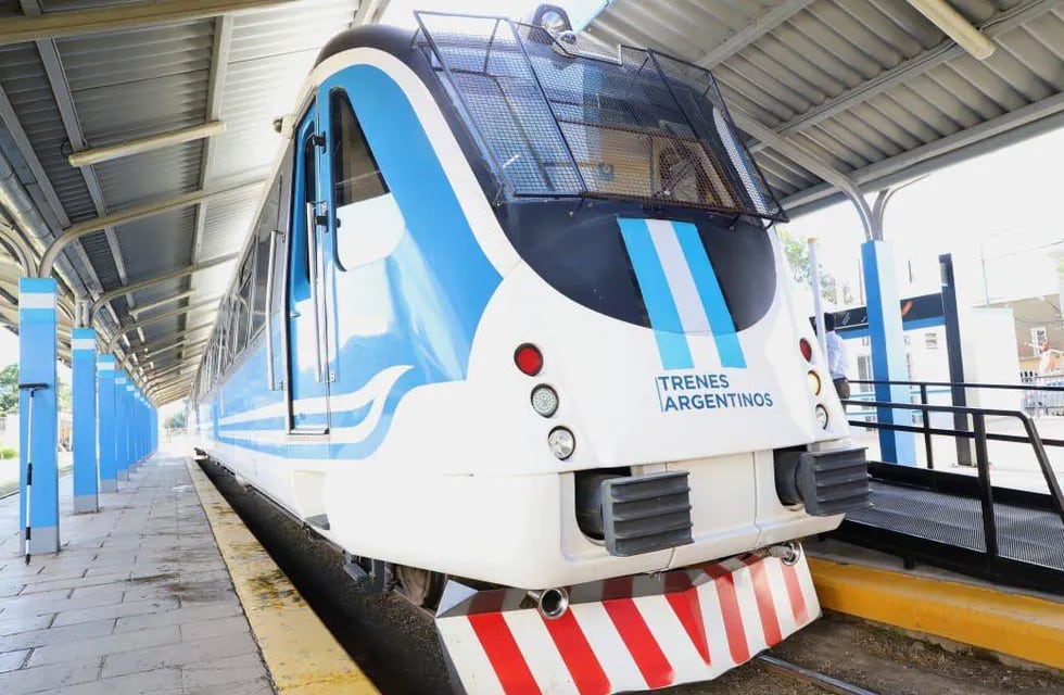El tren Gesta Gaucha vuelve a funcionar en el mismo día de los 205 años de la Independencia Nacional y el centenario del nacimiento de Campo Quijano.
