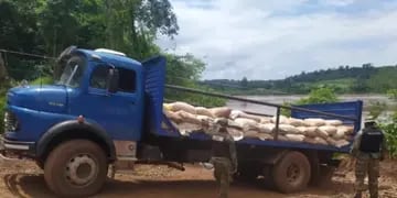 El Soberbio: secuestran cargamento de soja ilegal