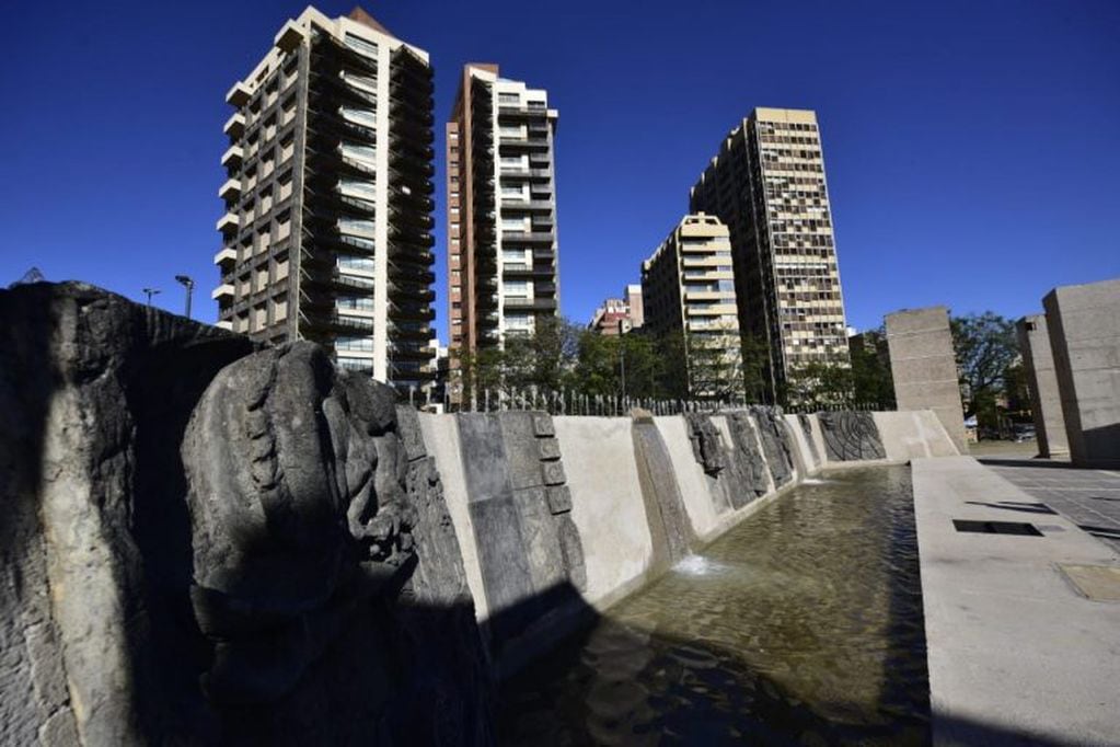 Las nuevas obras de la Plaza España quedaron habilitadas en el sector superior.