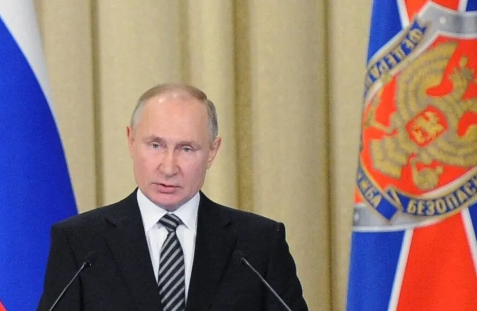 Vladimir Putin reconoció a dos repúblicas separatistas en el este de Ucrania y aumenta la tensión.