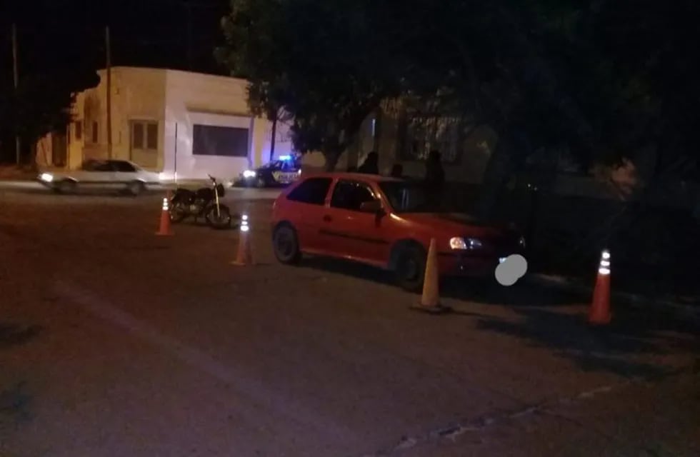 Alta Gracia: dos jóvenes fueron hospitalizadas tras colisionar contra un vehículo.