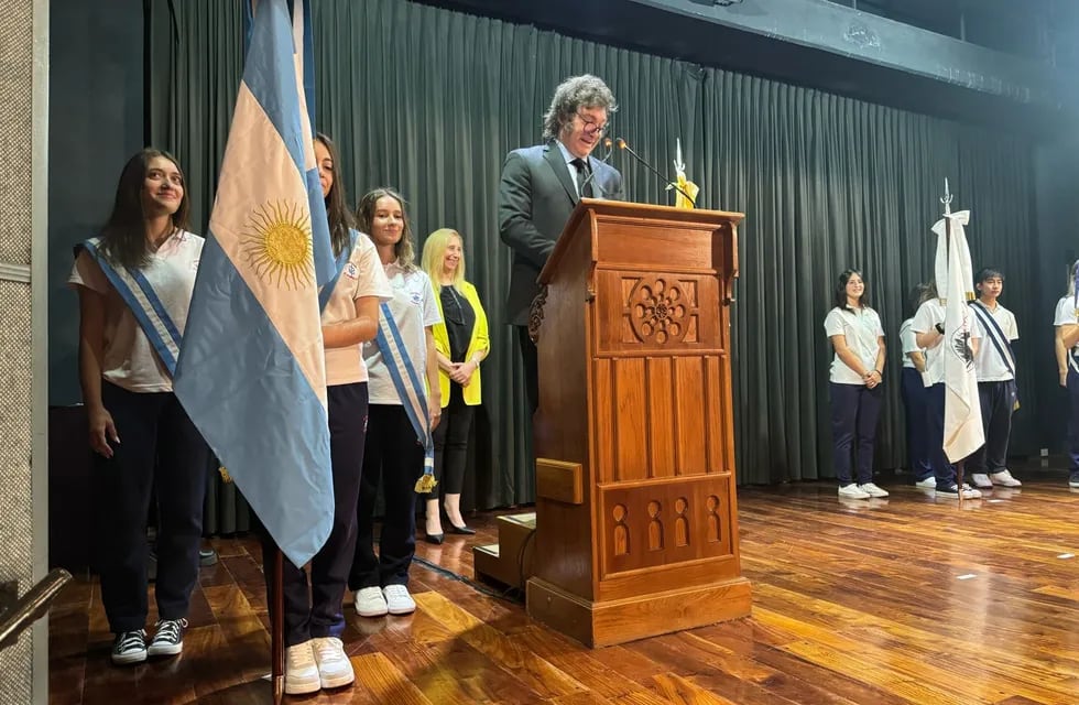 El presidente Javier Milei inauguró el ciclo lectivo en el colegio donde cursó sus estudios. Foto: Presidencia