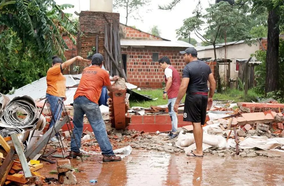 La tormenta de este miércoles 4 de diciembre golpeó a varias familias de Posadas y Garupá.