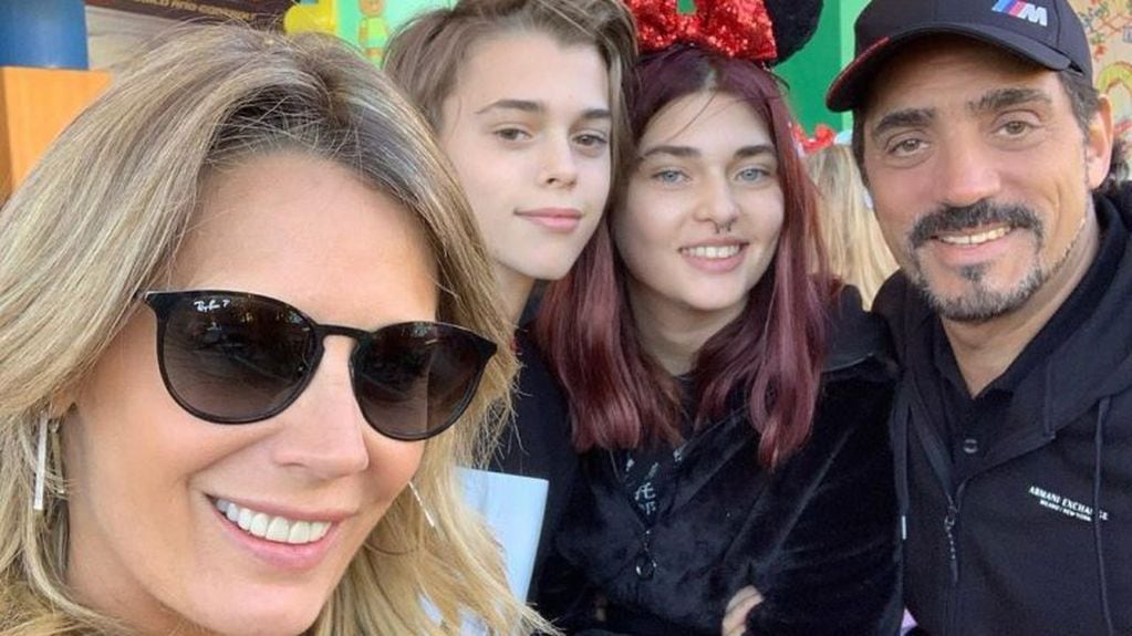 Rocío Marengo y los hijos de Ricardo Fort, de vacaciones en Disney