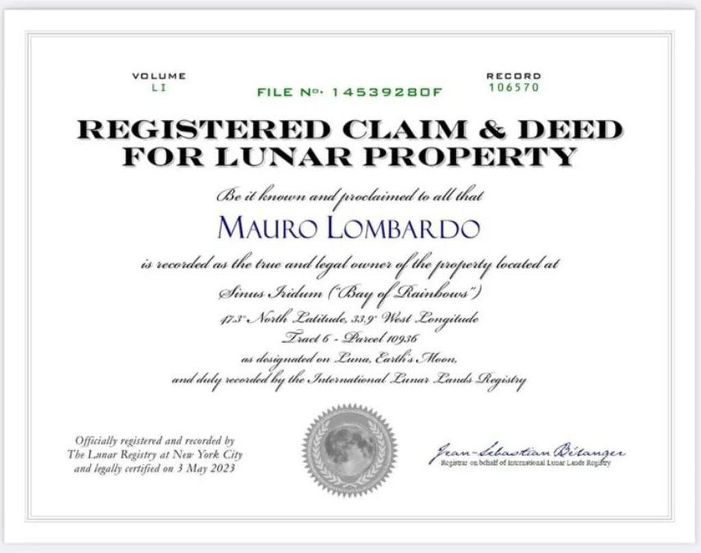 Certificado de Duki de compra del terreno en la Luna