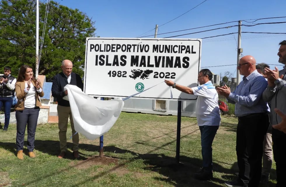 El Polideportivo Nueva Bahía Blanca, ahora se llama Islas Malvinas,
