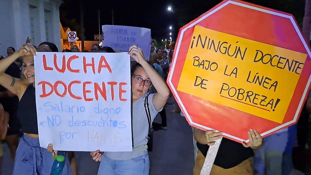 Protesta docentes en Arroyito