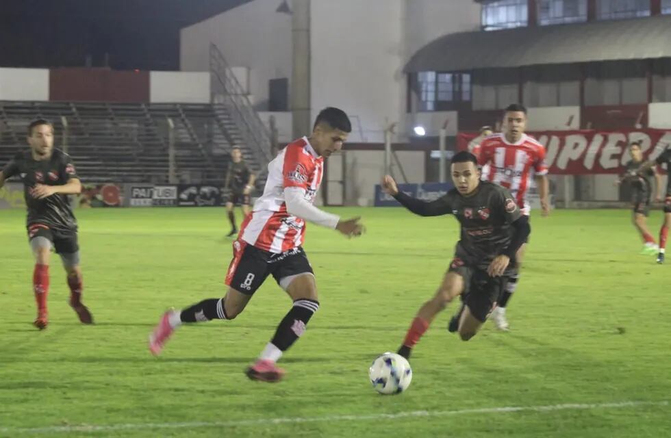El "9" empató de local ante Independiente de Chivilcoy