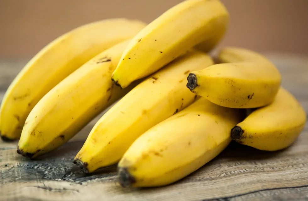 Son argentinos, probaron un plátano crudo pensando que era una banana y su reacción se hizo viral.
