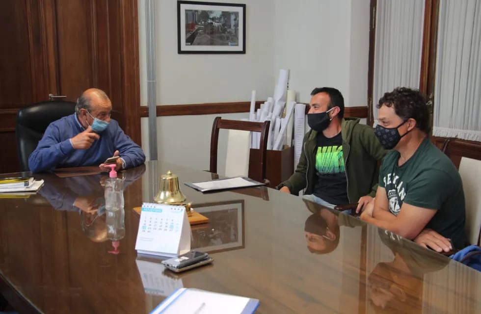 Sánchez se reunió con la Asociación de Guardavidas de Tres Arroyos