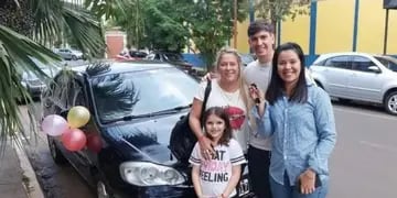 Candelaria: una pareja regaló su auto a una madre para que pueda trasladar a su hija con discapacidad