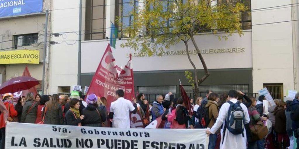 Médicos bonaerenses nucleados en la Asociación Sindical de Profesionales de la Salud de la provincia de Buenos Aires (Cicop).