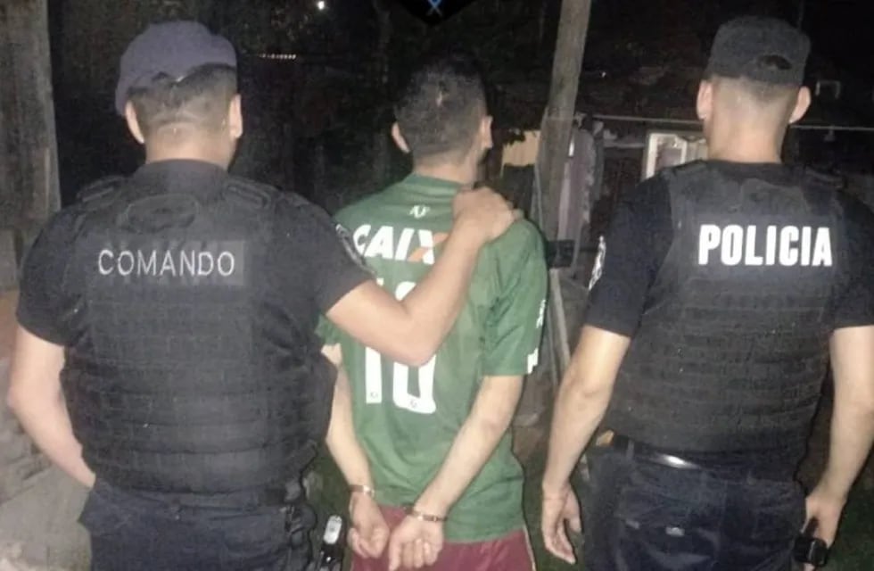 La policía identificó al sospechoso de 29 años durante un operativo en Villa Gobernador Gálvez.