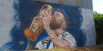 Puerto Esperanza brindó homenaje a Messi con un increíble mural