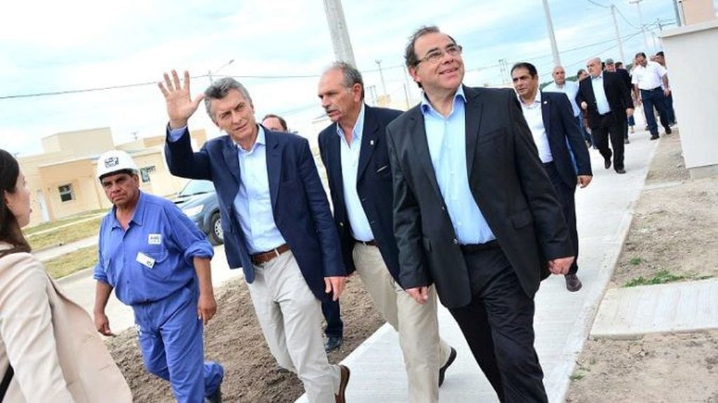 Eduardo Tassano con el presidente Mauricio Macri. (Archivo)
