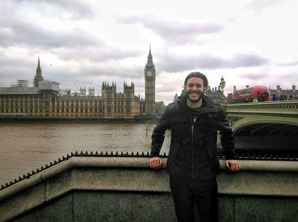 El cordobés junto al icónico Big Ben de Londres.