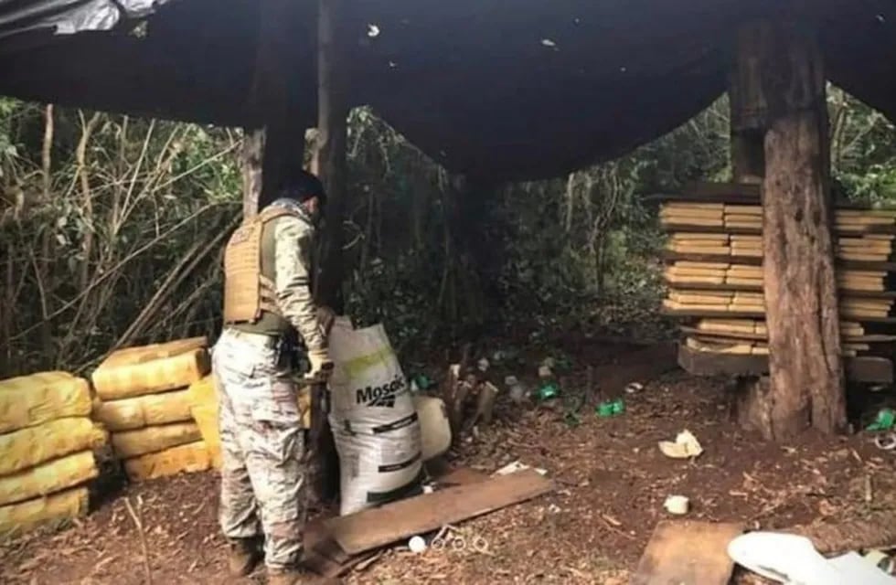 Fuerza de seguridad paraguaya descubrió un campamento narco frente a El Alcázar