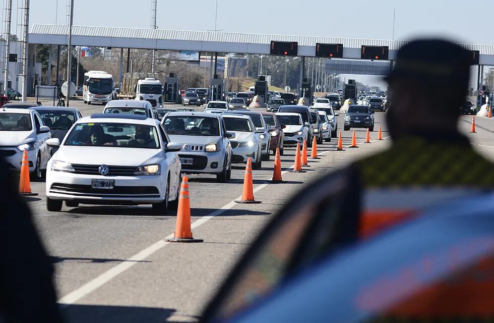 Intenso movimiento en el primer día de turismo permitido en Córdoba. (Foto: José Hernández)