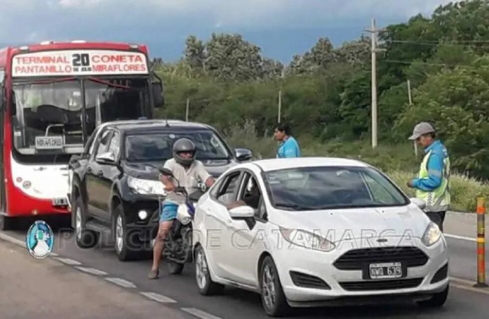 Continúan los estrictos controles de tránsito en toda la provincia (Foto: Policía de Catamarca)