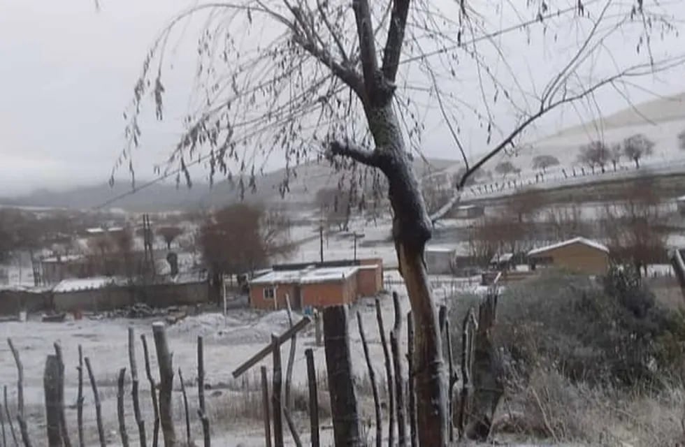 Tafí del Valle Tuvo la primera nevada del año.
