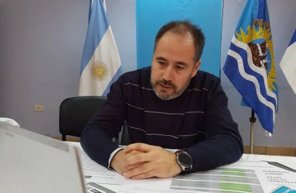 Martín López secretario de deportes de Santa Cruz