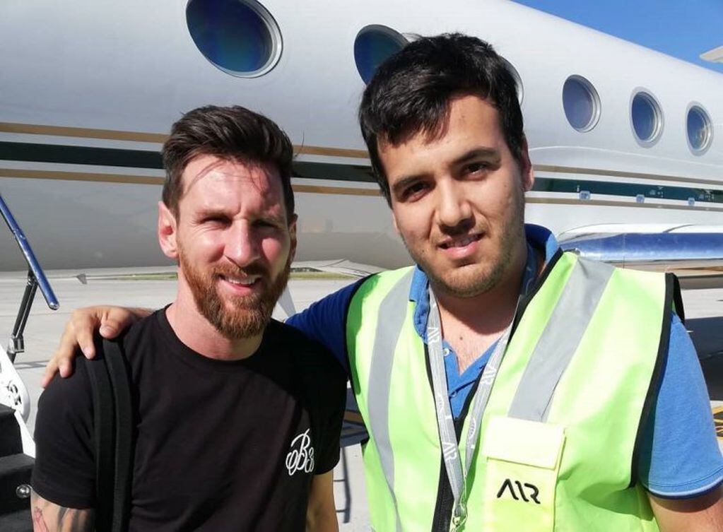 Lionel Messi llegó a Rosario (@leomessifanclub)