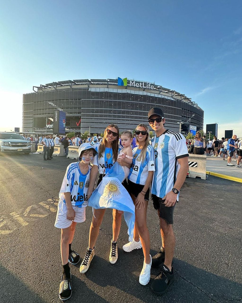Pampita y sus postales alentando a la Selección Argentina en Nueva York