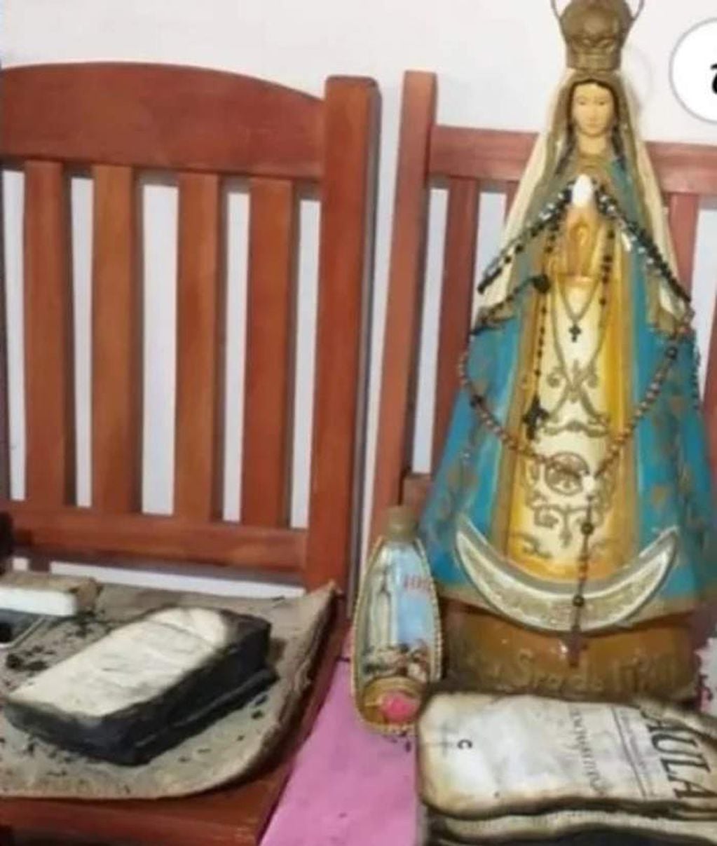 Garupá: incendio consumió una casa pero la imagen de la Virgen de Itatí quedó intacta.
