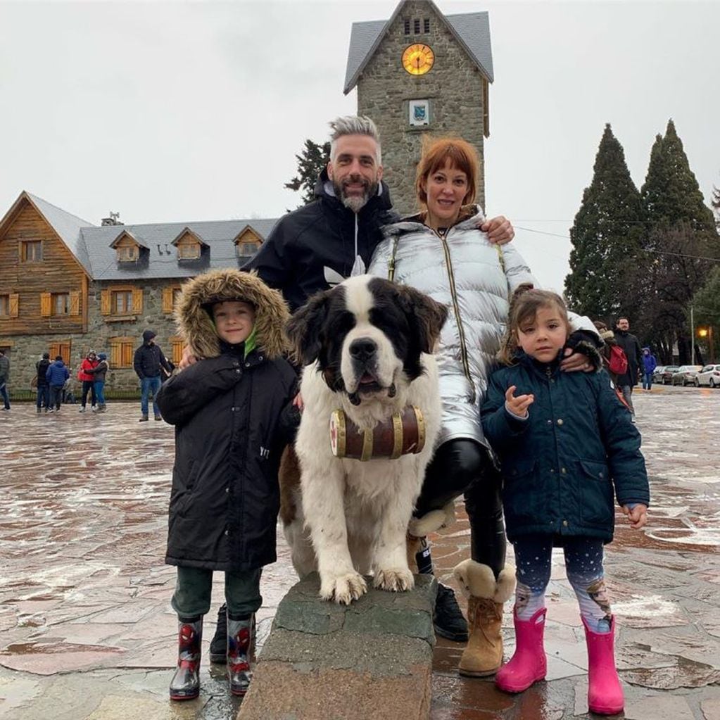 Miriam Lanzoni viajó a Bariloche junto a su novio Christian Halbinger y a los dos hijos de él (Foto: Instagram/ miriamlanzoni)