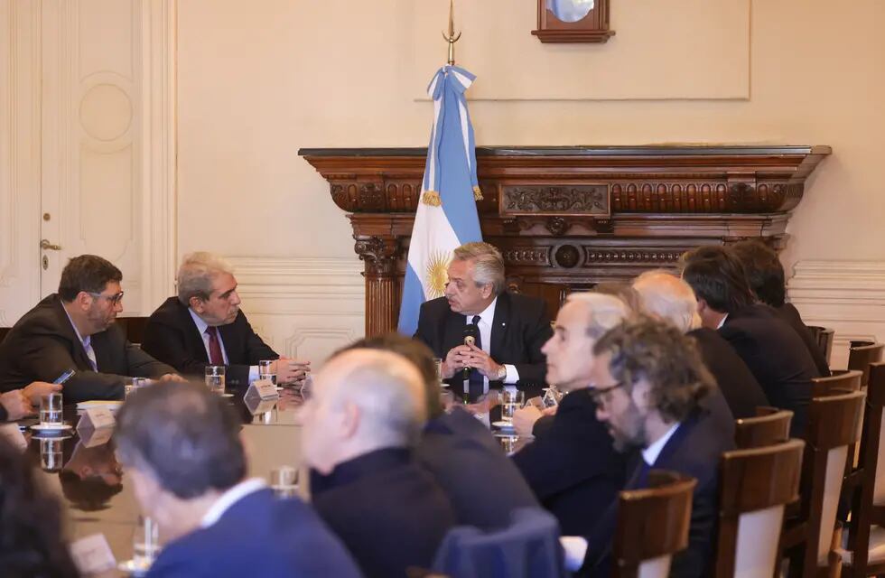 Alberto Fernández encabezó la reunión de  Gabinete. El sábado habrá una sesión especial en la Cámara de Diputados.
