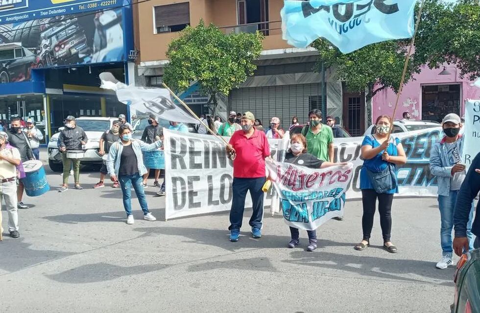 La dirigencia del SEOM Jujuy reclama "el decreto anunciado el 10 de febrero" referido a la jerarquización de beneficiarios de planes municipales.