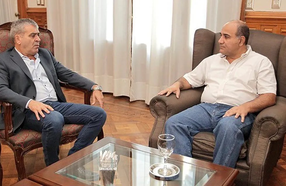 Juan Manzur con José Cano en Casa de Gobierno.