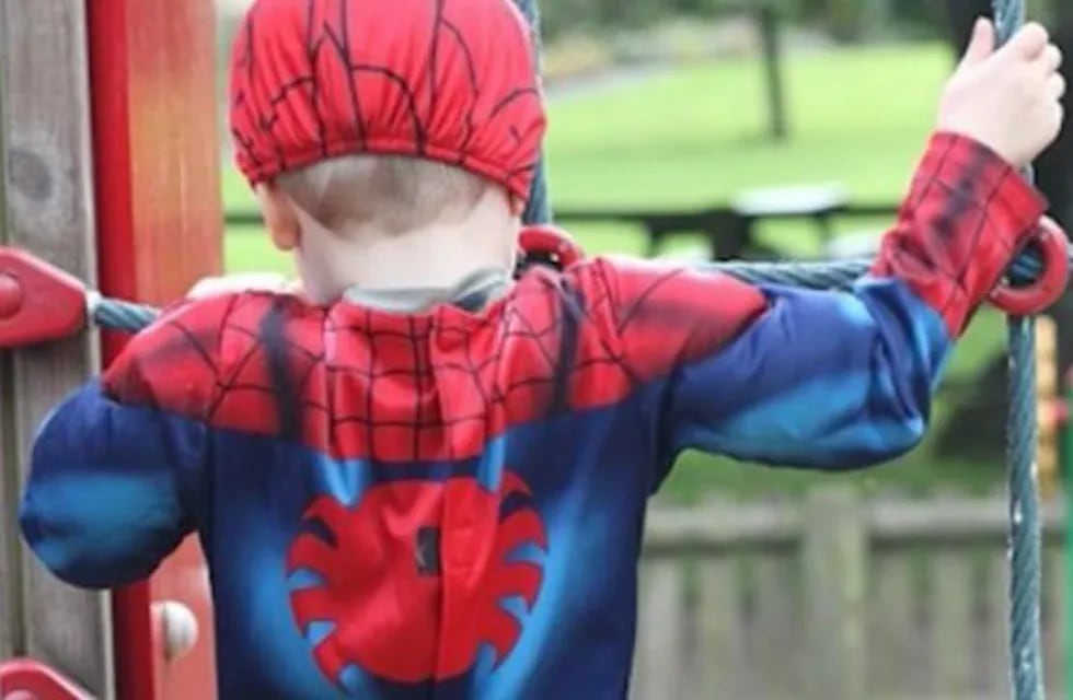Disney le prohibió a un papá colocar a Spiderman en la lápida de su hijo.