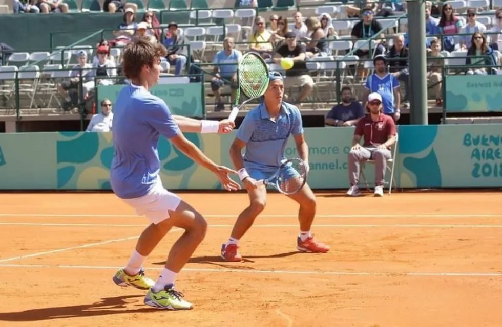 Tenis: la dupla Báez-Díaz Acosta alcanzó la final en dobles y aseguró otra medalla para Argentina.