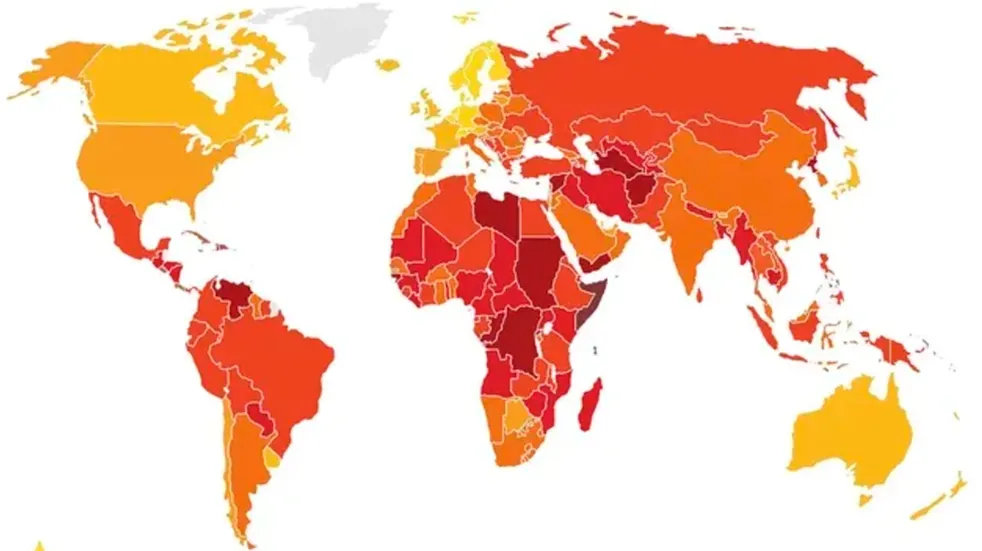 El mapa muestra el ranking anticorrupción elaborado por esta encuesta, siendo los tonos más oscuros los países peor ubicados en el ranking.