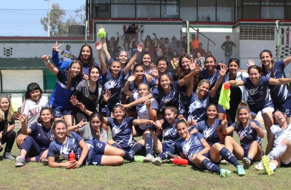 Las Pumas son campeonas de Región Cuyo.