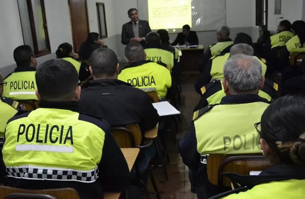 Capacitación de policia en Tucumán (MFP).