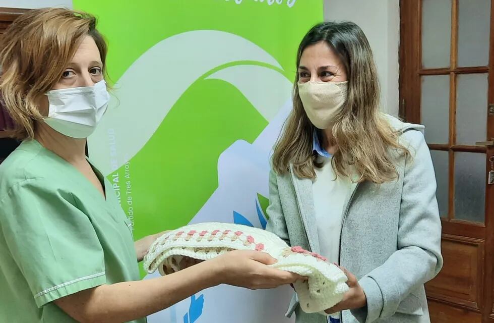 Donación de mantas para el servicio de Neonatología del Hospital Pirovano