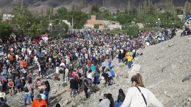 Piden a los salteños que participaron del carnaval de Jujuy que se aíslen una semana