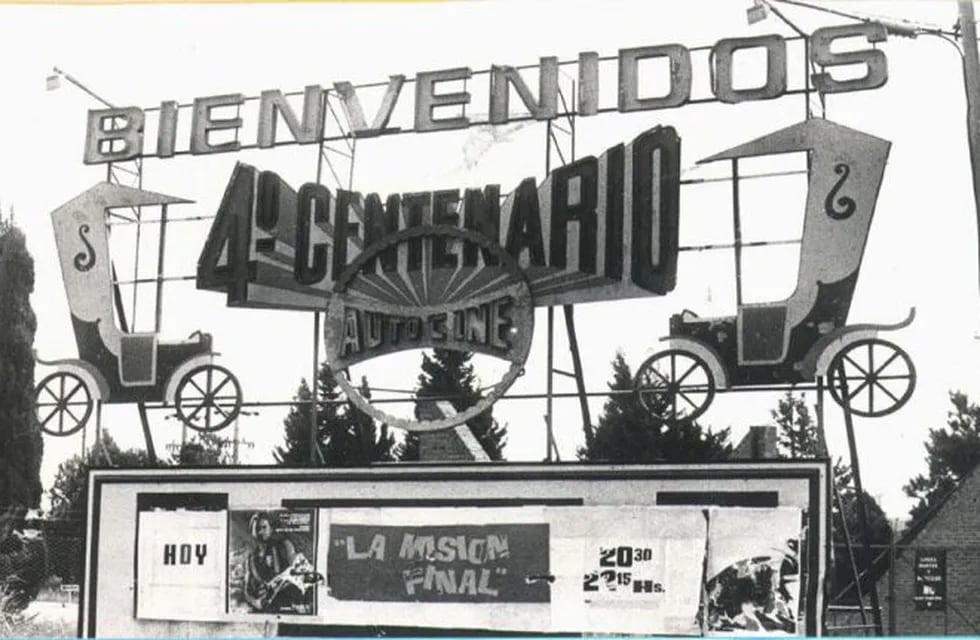 El Autocine Cuarto Centenario, inaugurado en Córdoba en el año 1973.