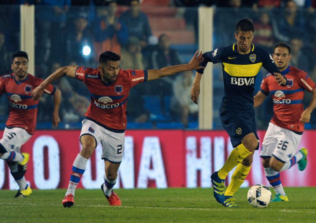 Bentancur jugando para Boca ante Tigre en 2016. Foto: AFP/Alejandro Pagni.