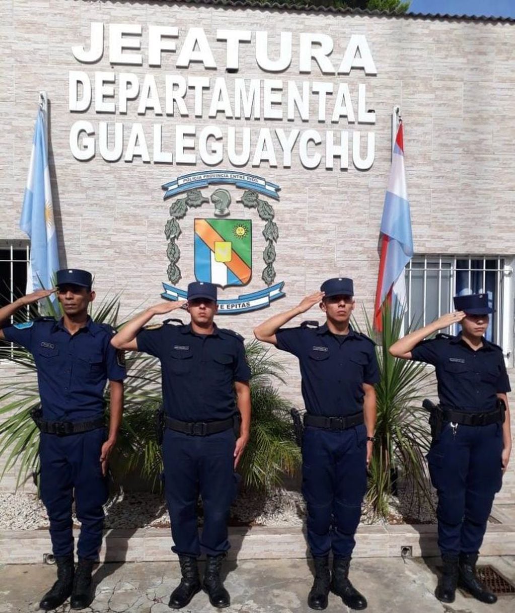 Oficiales recibidos - Crédito: Policía Departamental Gchú
