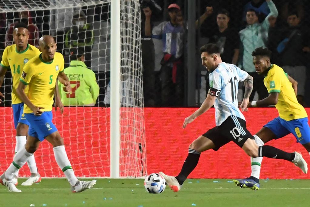 Eliminatorias Qatar 2022. La selección argentina se enfrentó a Brasil en el estadio Bicentenario de San Juan en una nueva fecha de las eliminatorias para el mundial del 2022.
