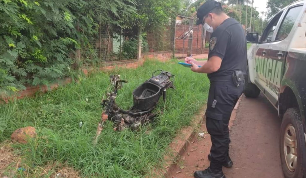 Abandonan motocicleta robada en Puerto Iguazú,
